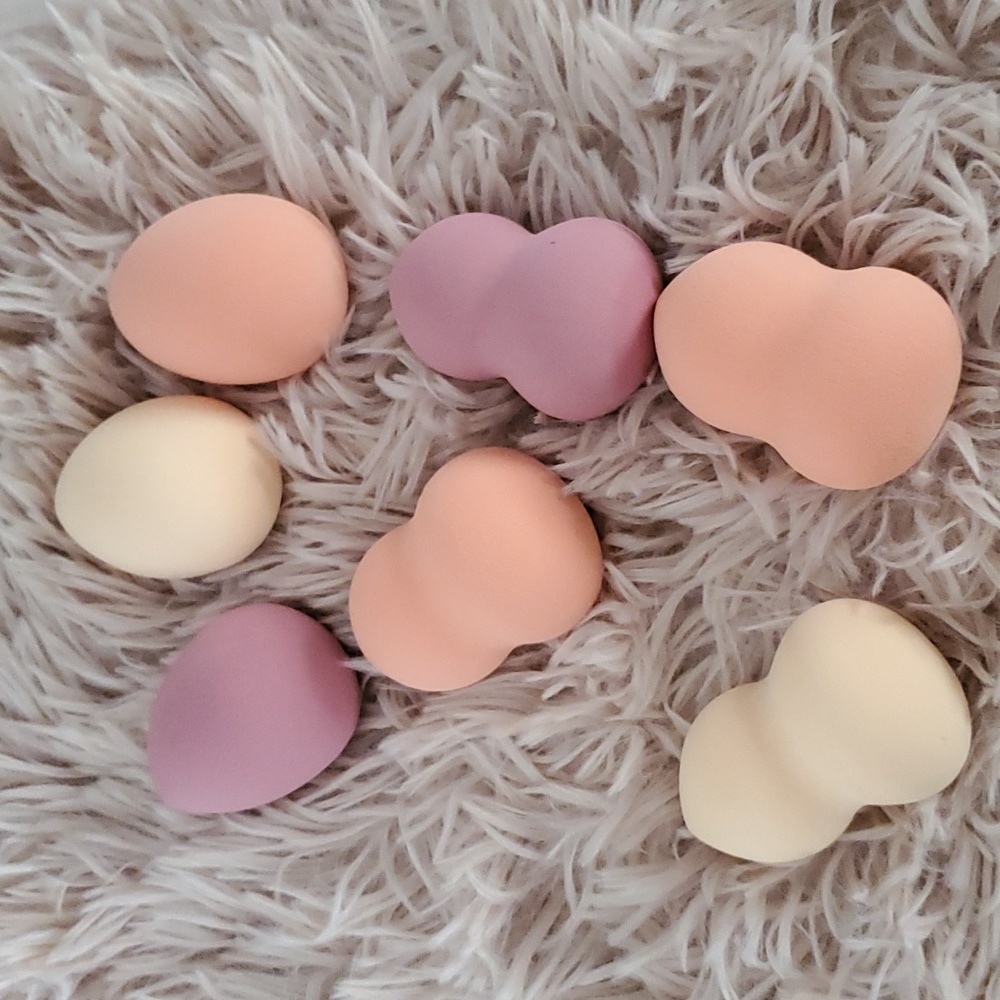 (7) Blending sponges